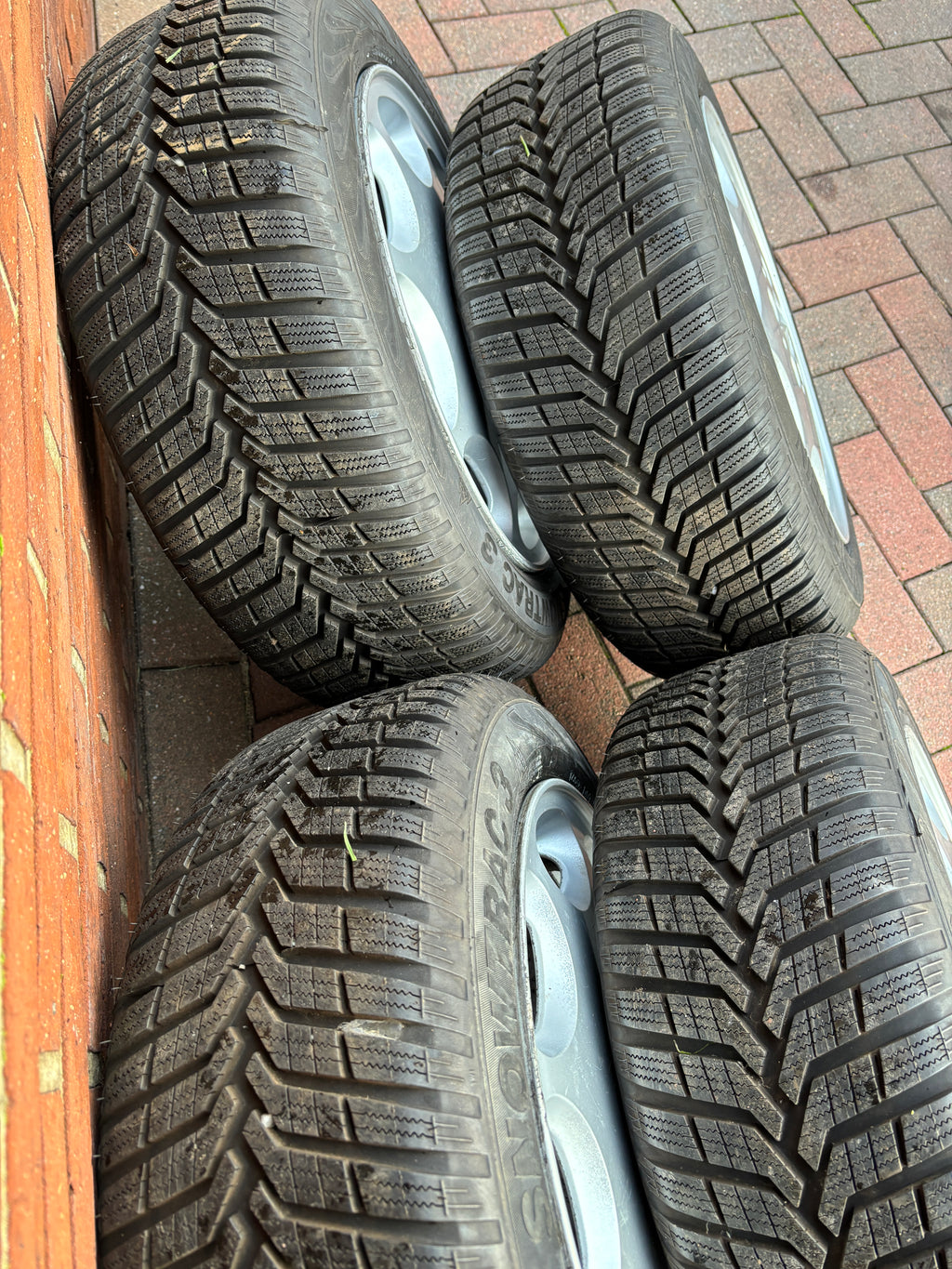 Mercedes W124 16 inch wheels 205.55.16 Vredestein ET41